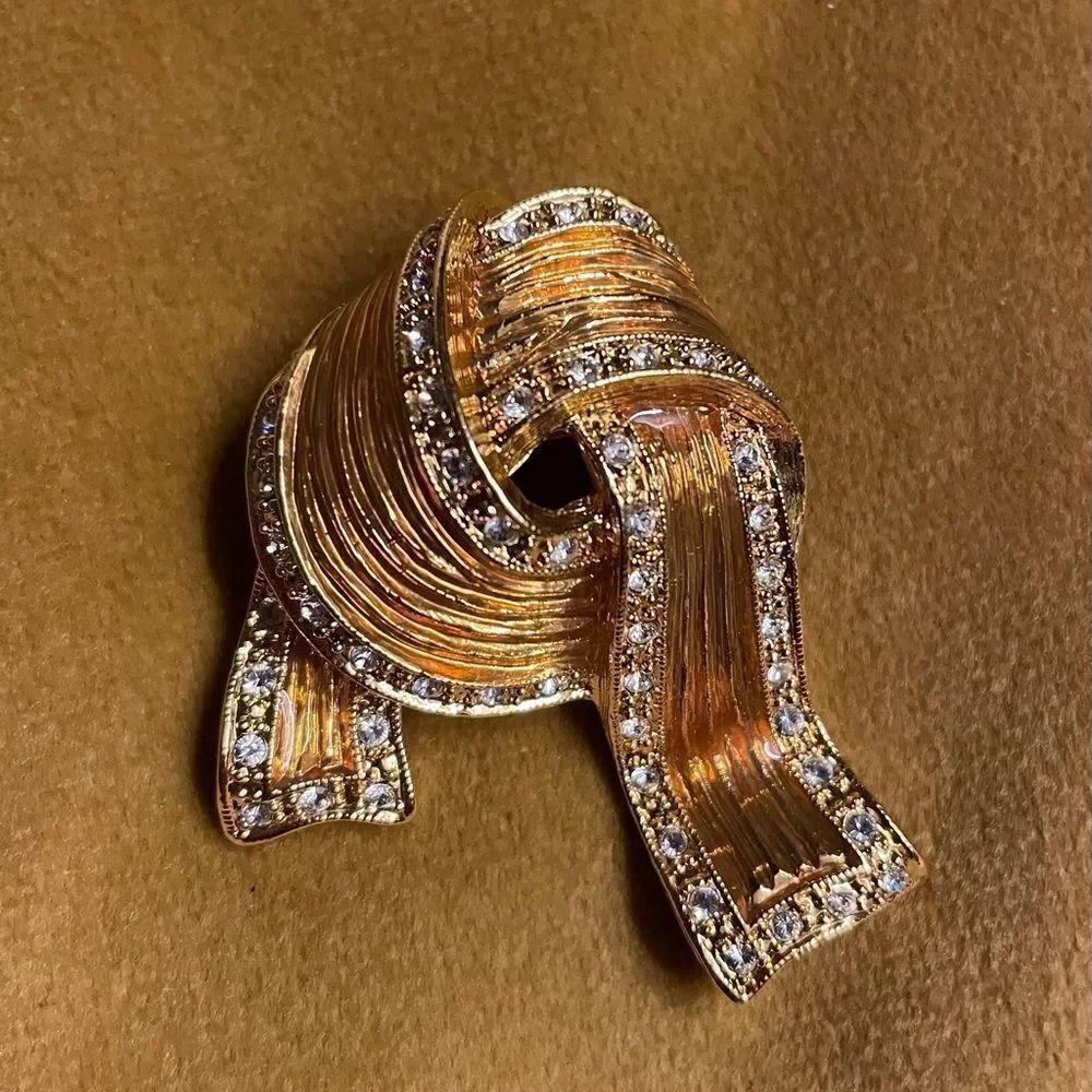 Camrose & Kross Vintage JBK Jacqueline Bouvier Kennedy bow brooch